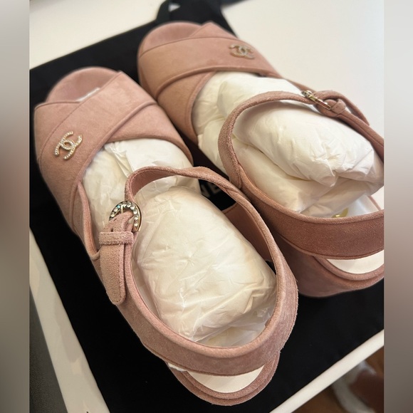 2024 Chanel cc interlocking suede sandals - Picture 8 of 9